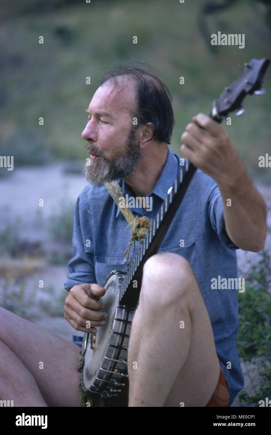 Pete Seeger in Hells Canyon 1972, Hells Canyon, Snake River, deepest gorge in North America (7900 feet), forms the border of Idaho and Oregon. Photogr Stock Photo