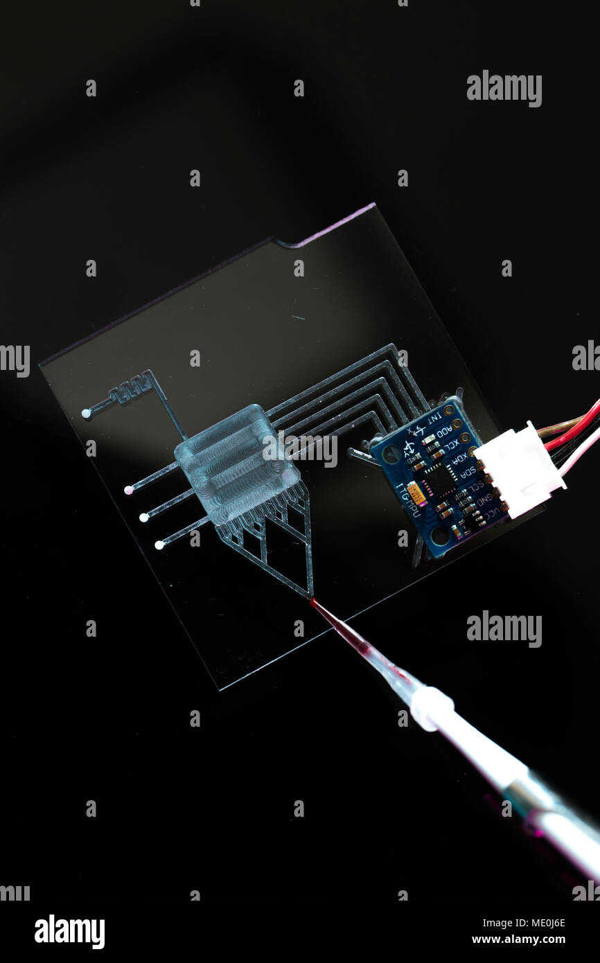 Lab on a chip (LOC Stock Photo - Alamy