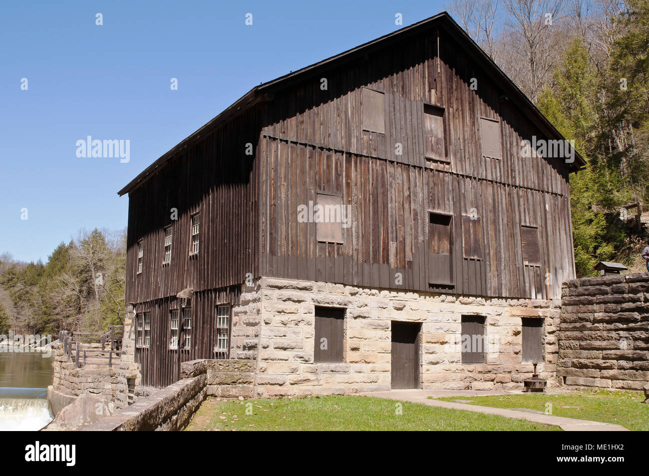 PORTERSVILLE, PENNSYLVANIA, USA 4202018 McConnells Mill Grist Mill