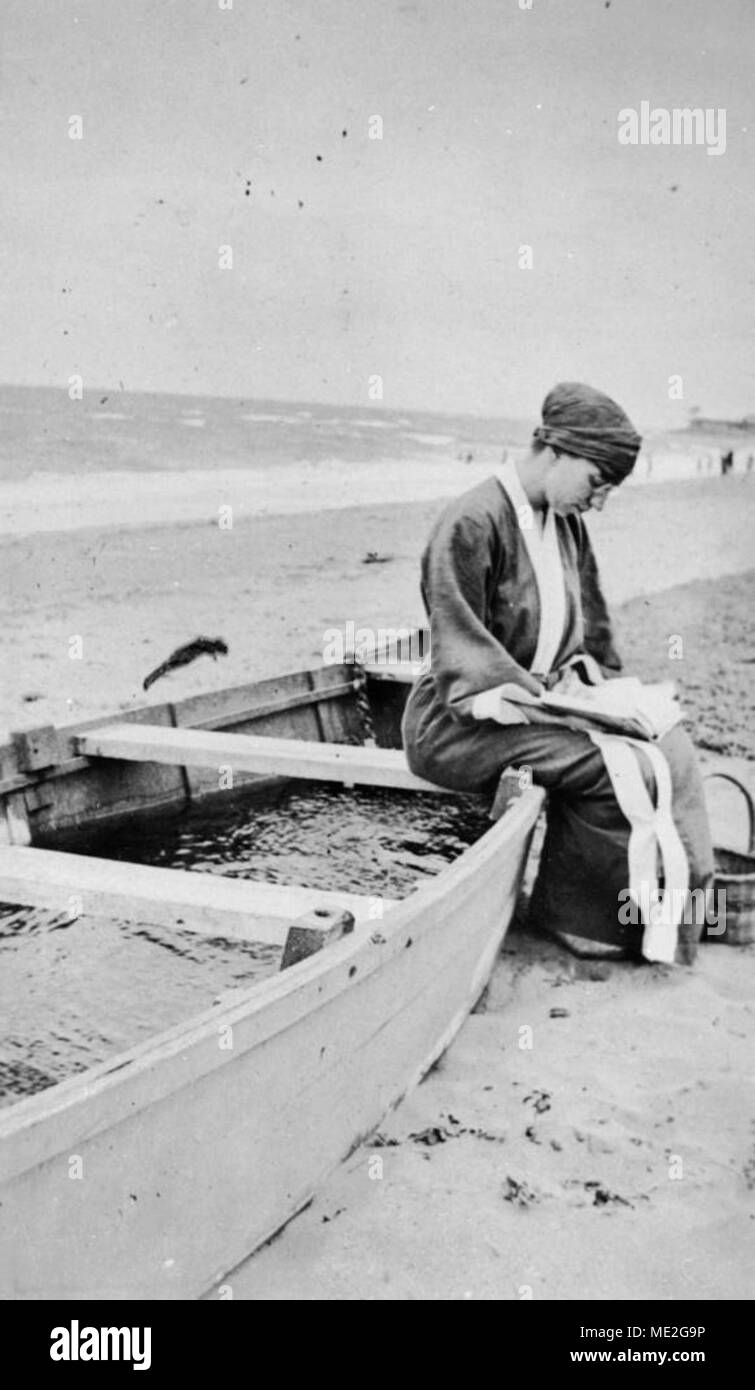 Woman reading boat Black and White Stock Photos & Images - Alamy