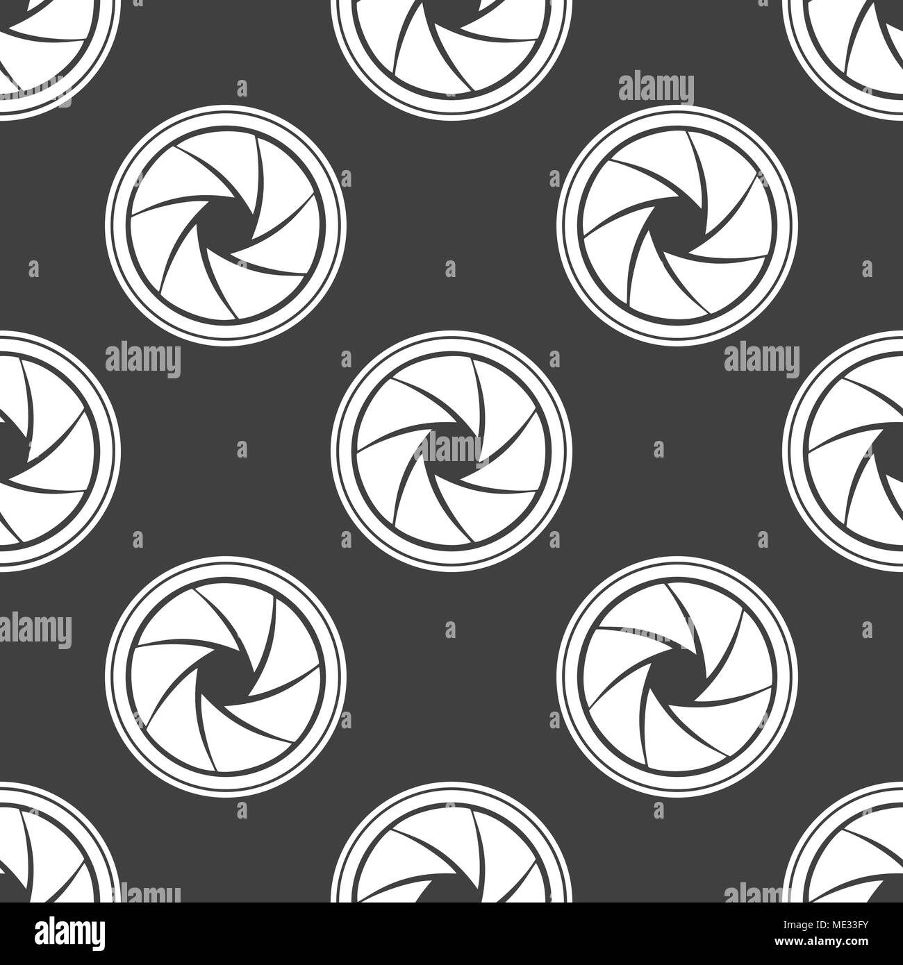 Lens diaphragm vector vectors Black and White Stock Photos & Images - Alamy