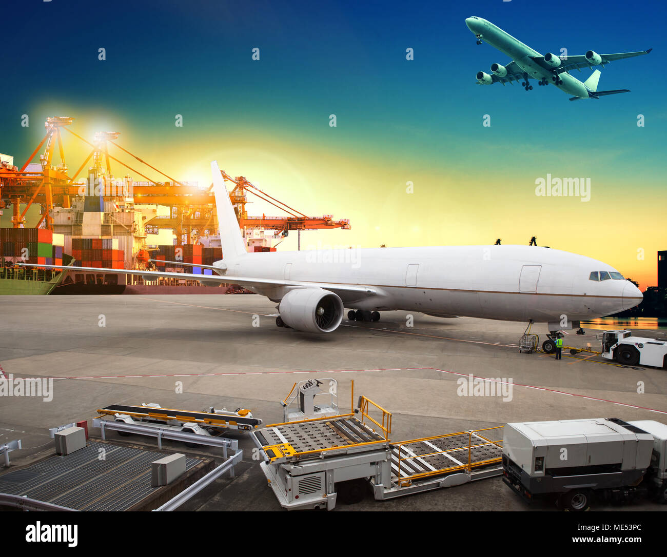 Goods Transport With Plane Stock Photos & Goods Transport With Plane