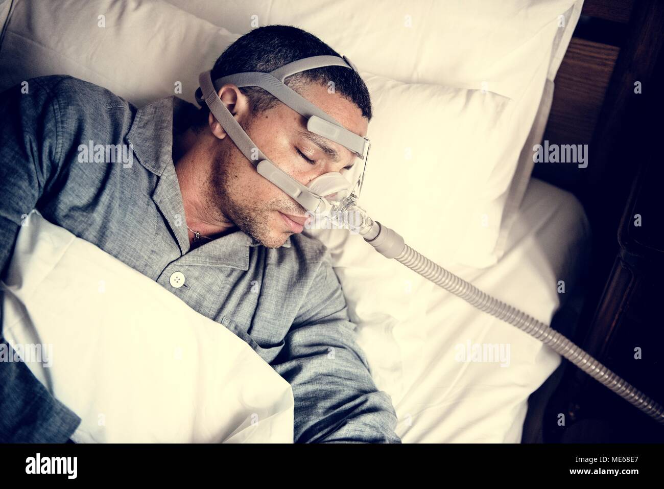 Sleep apnea oxygen mask hires stock photography and images Alamy