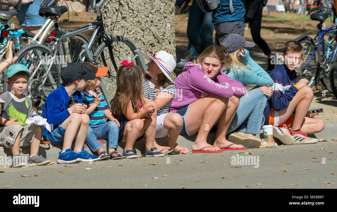 Davis, California, U.S.A. 21April 2017. Public gathers to watch the parade during UC Davis annual Picnic day. Picnic day is a happy day at UC California at Davis when the university showcases its departments. There are family activities all over campus focusing on education. Credit: AlessandraRC / Alamy Live News Stock Photo