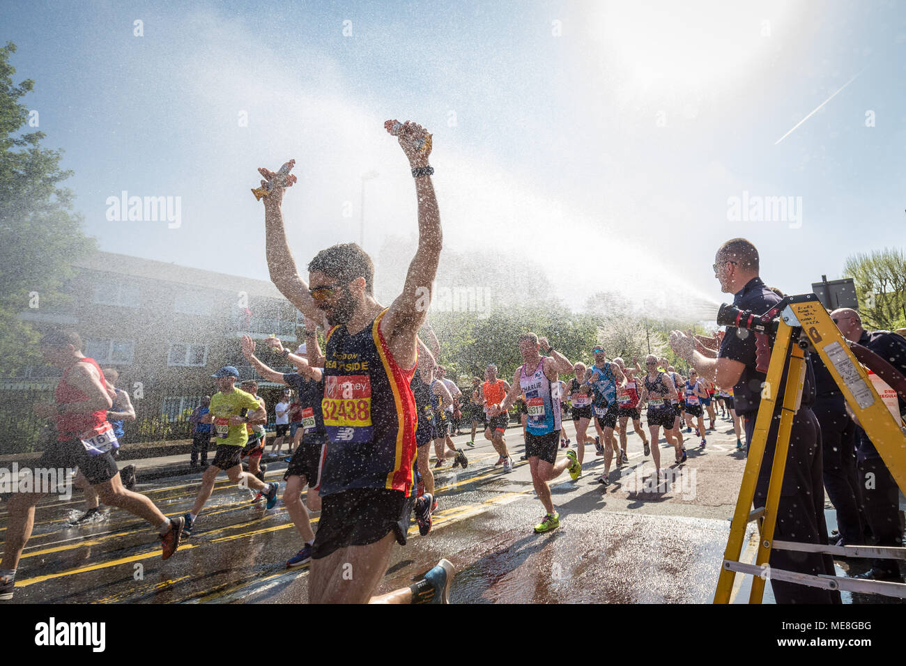 London Marathon Water Station High Resolution Stock Photography and Images Alamy