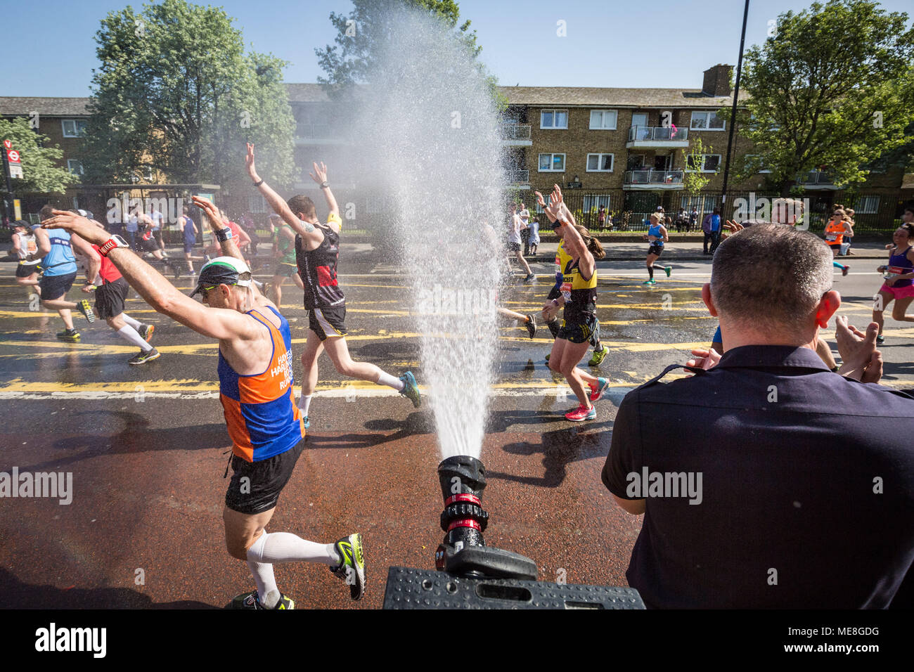 London Marathon Water Station High Resolution Stock Photography and Images Alamy