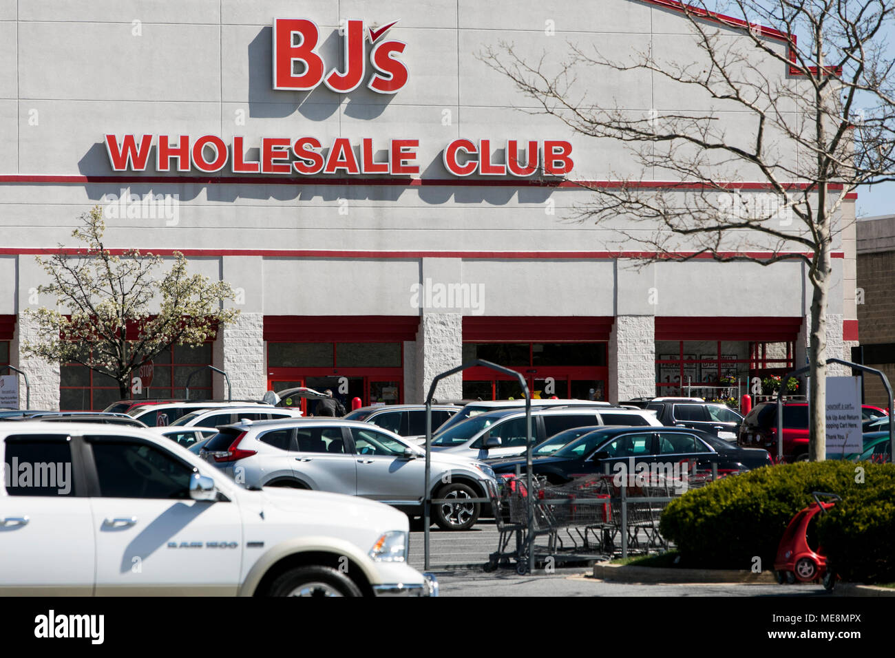 Bj's wholesale hi-res stock photography and images - Alamy