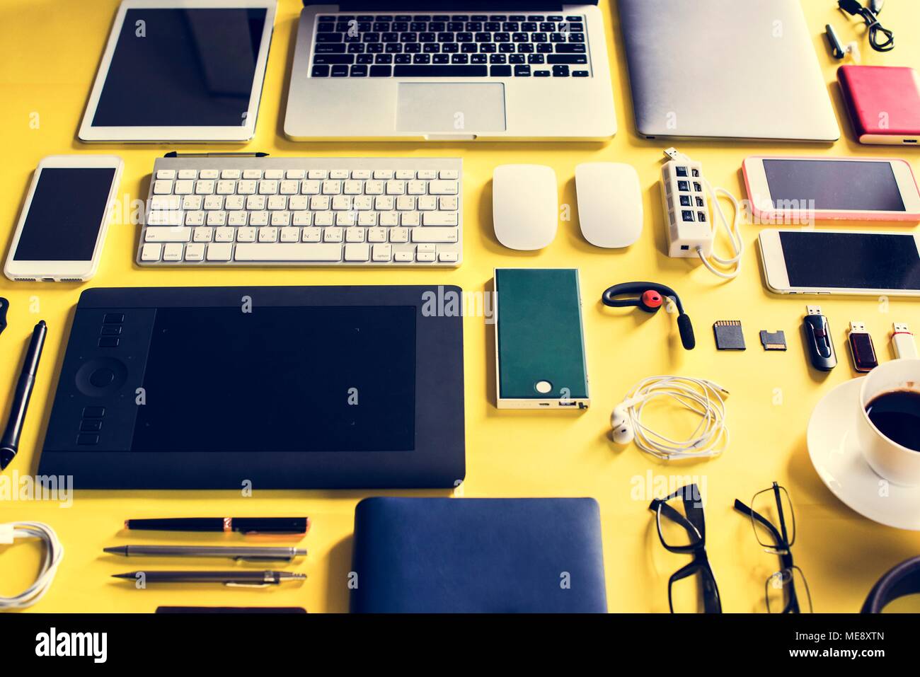 Digital device hires stock photography and images Alamy