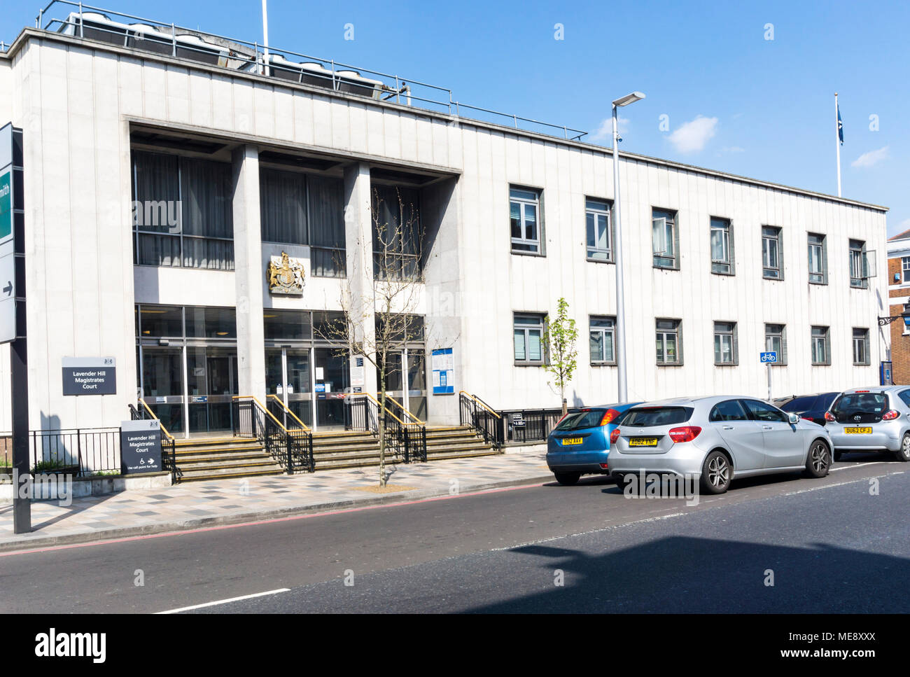 Lavender Hill Magistrates' Court in South London Stock Photo Alamy
