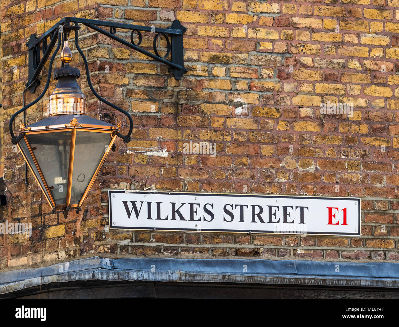 Spitalfields Conservation Area London - street details in the historic Spitalfields area in East London. Wilkes Street E1 Stock Photo