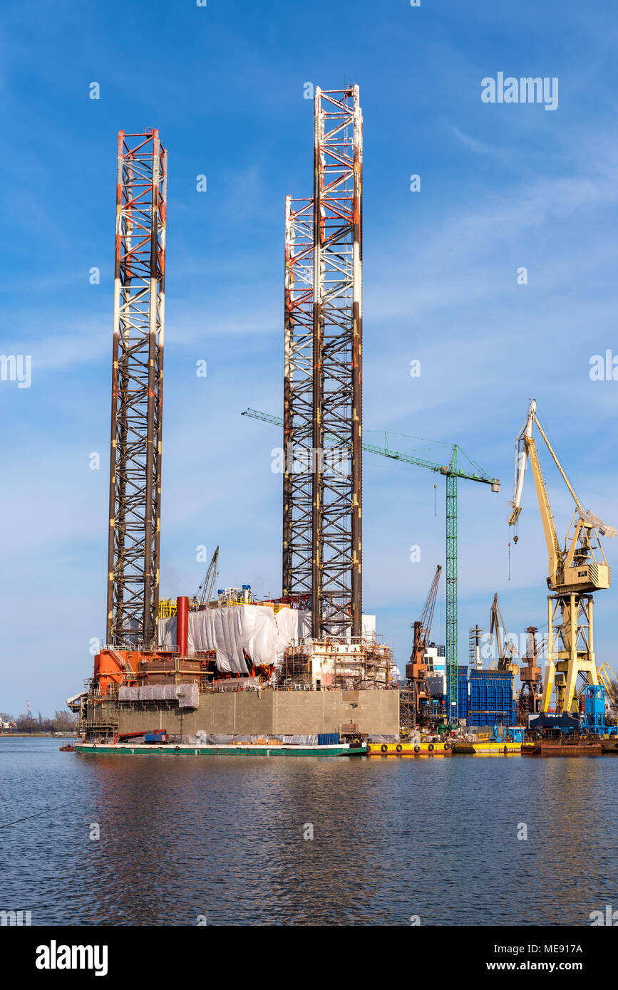 Oil rig docked in shipyard of Gdansk. Poland Stock Photo - Alamy