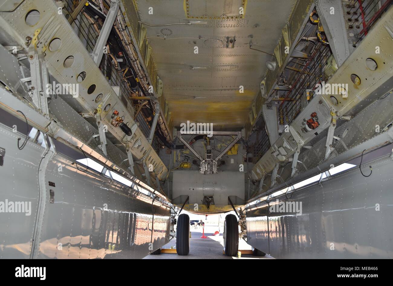 B 52 bomb bay hi-res stock photography and images - Alamy