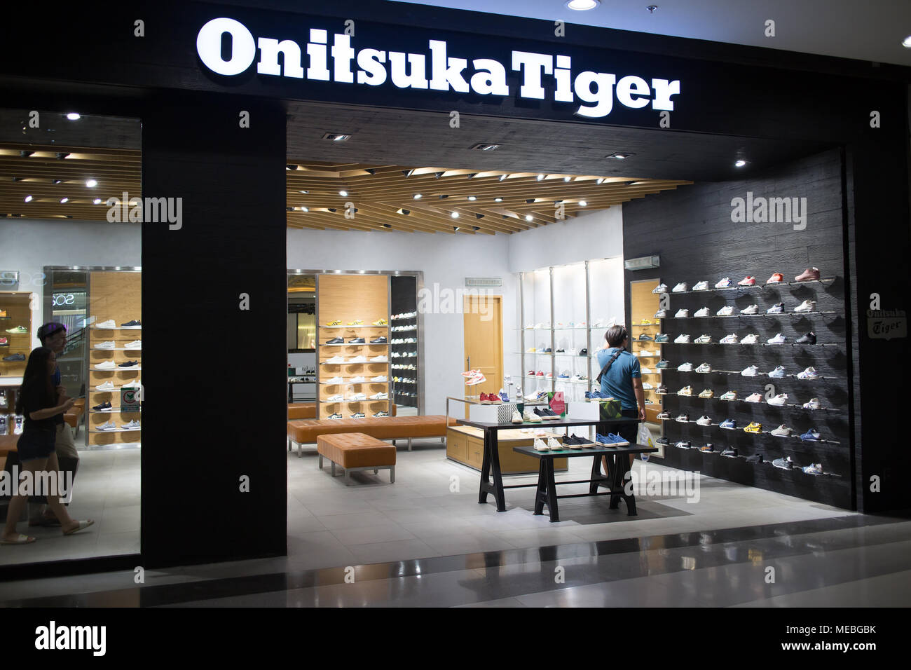 onitsuka tiger bangkok outlet