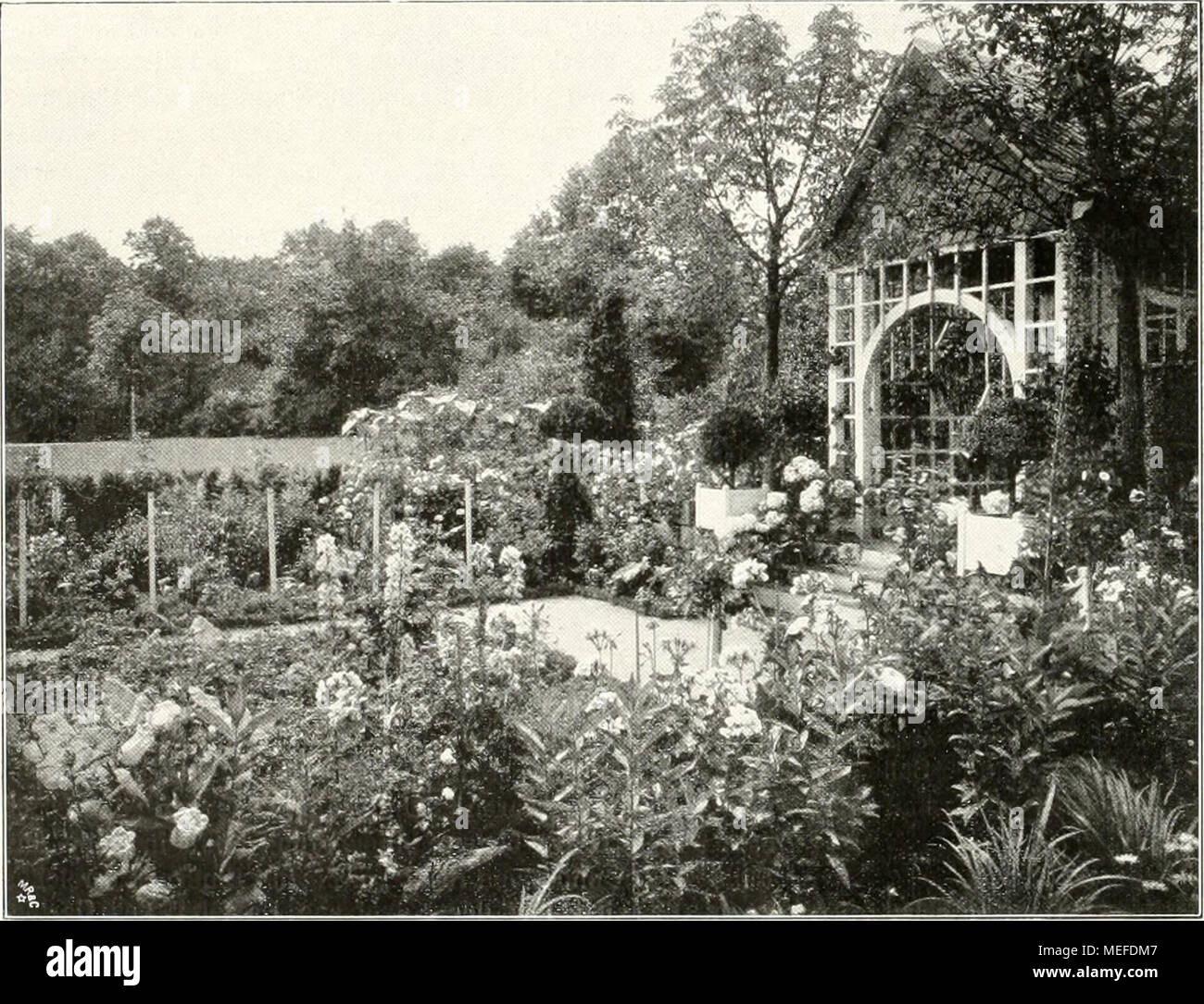 Holzzaun Garten Stock Photos & Holzzaun Garten Stock Images - Alamy