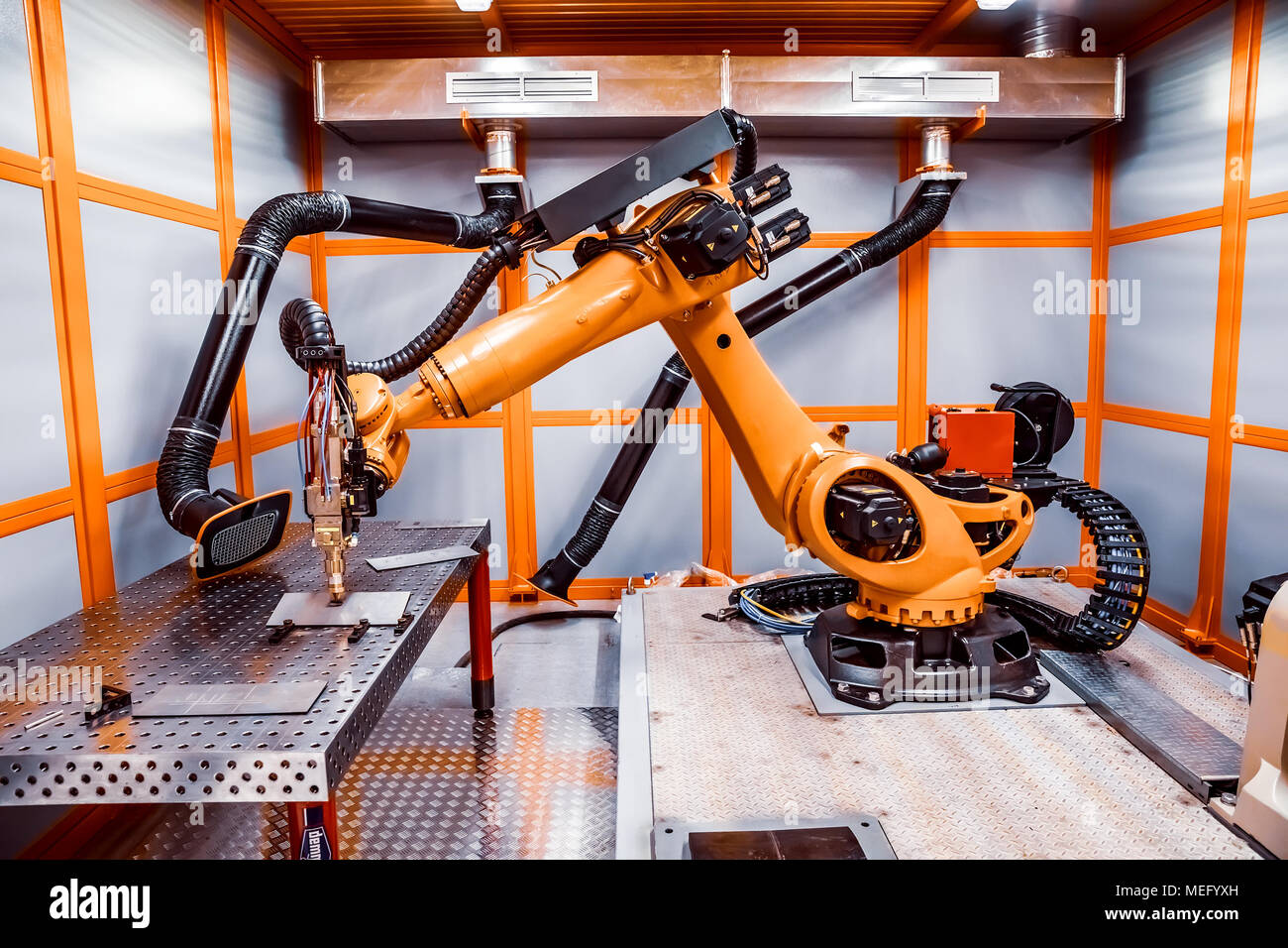 Manufacturing robot cnc hi-res stock photography and images - Alamy