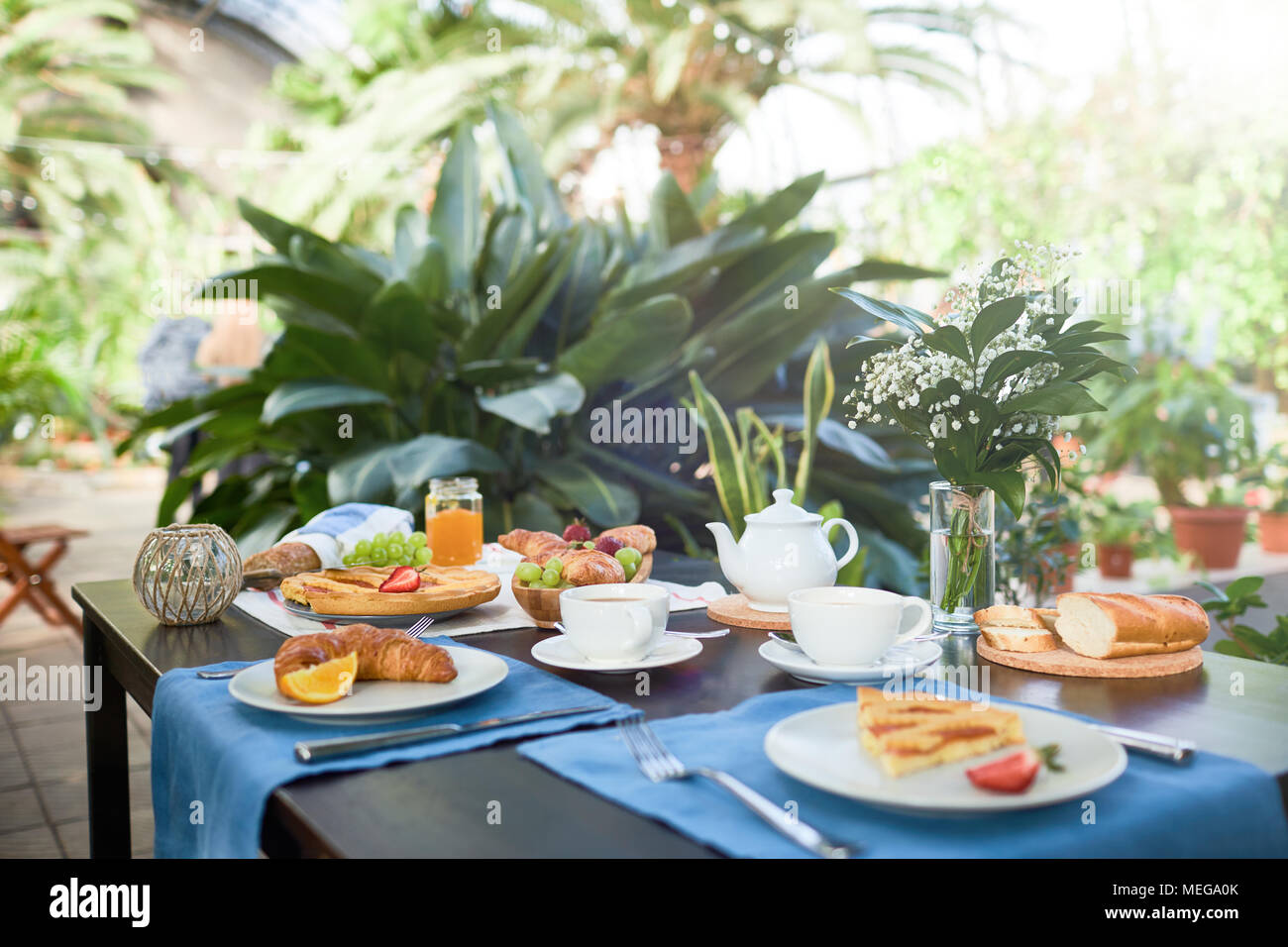 Appetizing food meal snack hi-res stock photography and images - Alamy