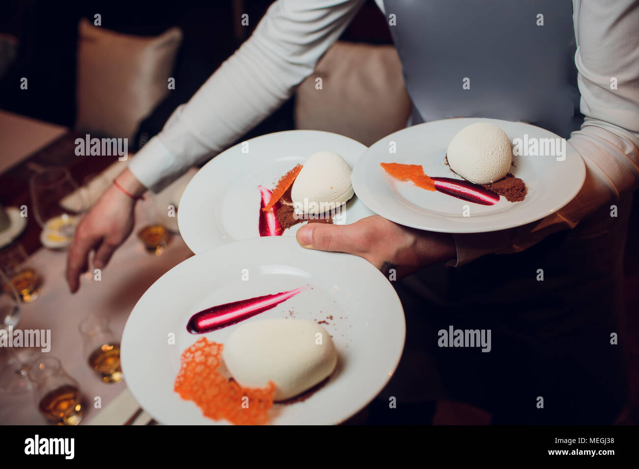 Restaurant Waiter Carrying Plates Food High Resolution Stock Photography and Images Alamy