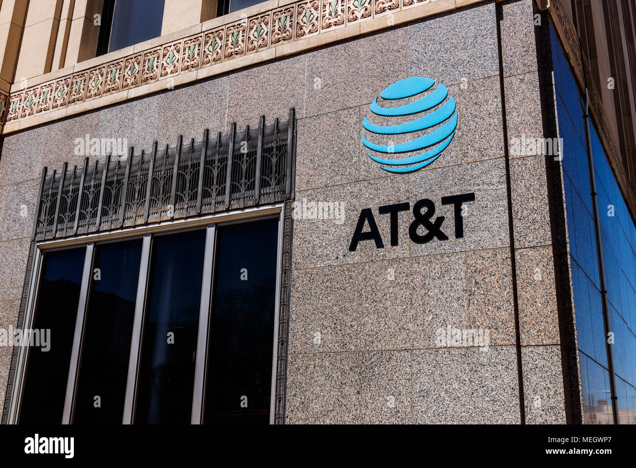 Dayton - Circa April 2018: AT&T downtown office. AT&T now offers IPTV, VoIP, Cell Phones and DirecTV XII Stock Photo