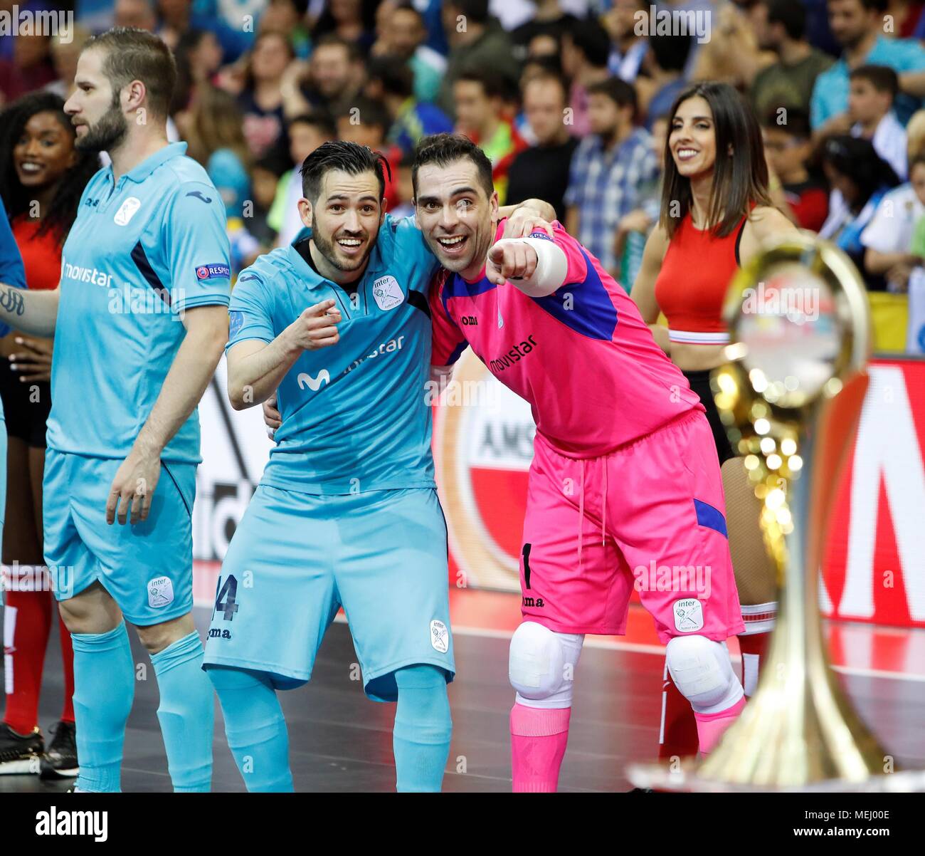 Inter Players Celebrate After Winning The Uefa Futsal Cup Final Match Between Sporting Cp And Inter Movistar At Principe Felipe Pavilion In Zaragoza Spain 22 April 2018 Efe Javier Belver Stock Photo Alamy