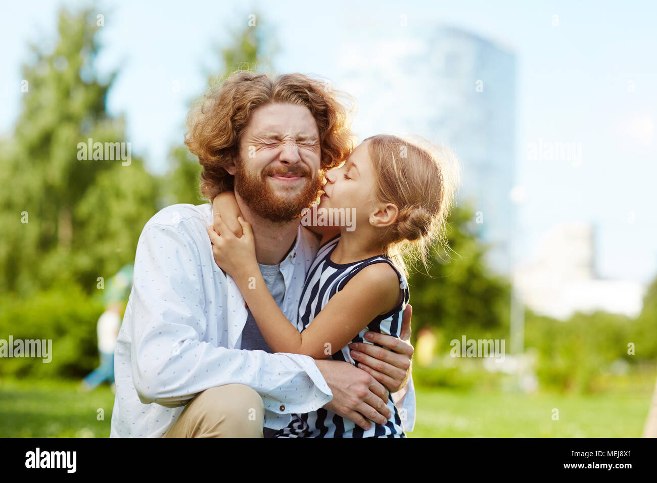 Father daughter man girl family hi-res stock photography and images - Alamy