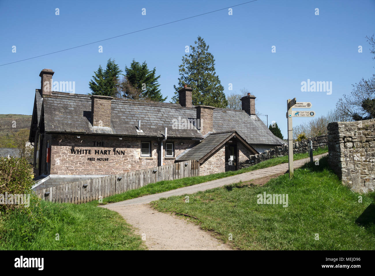 The White Hart Inn on the Brecon Monmouth canal at Talybont on Usk Brecon Beacons Stock Photo