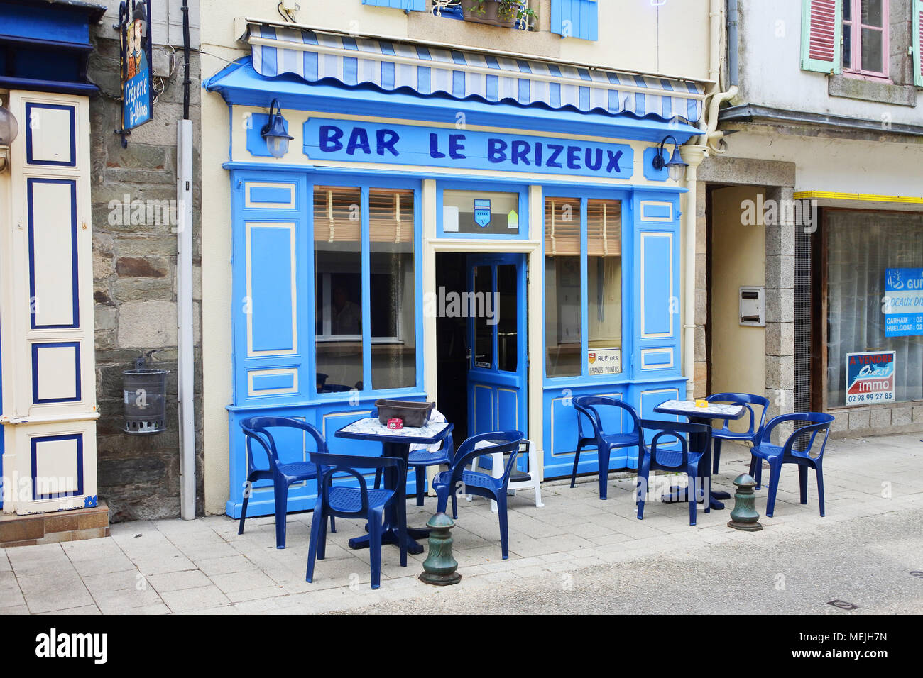 A traditional french street bar at Carhaix-Plouguer, Brittany, France - John Gollop Stock Photo