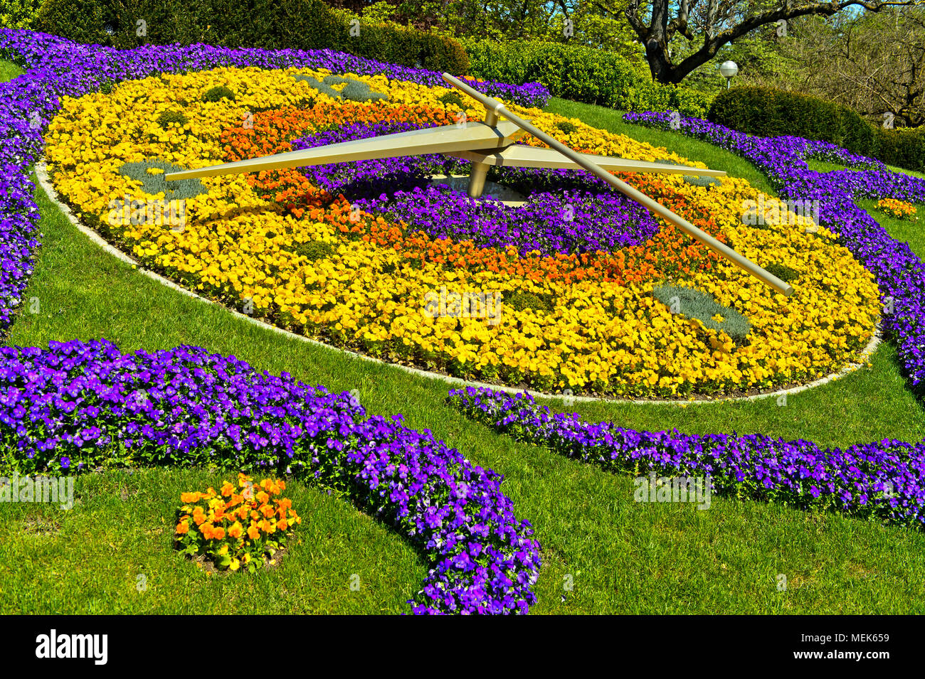 Flower clock, l'horloge fleurie, at the park Jardin Anglais, Geneva