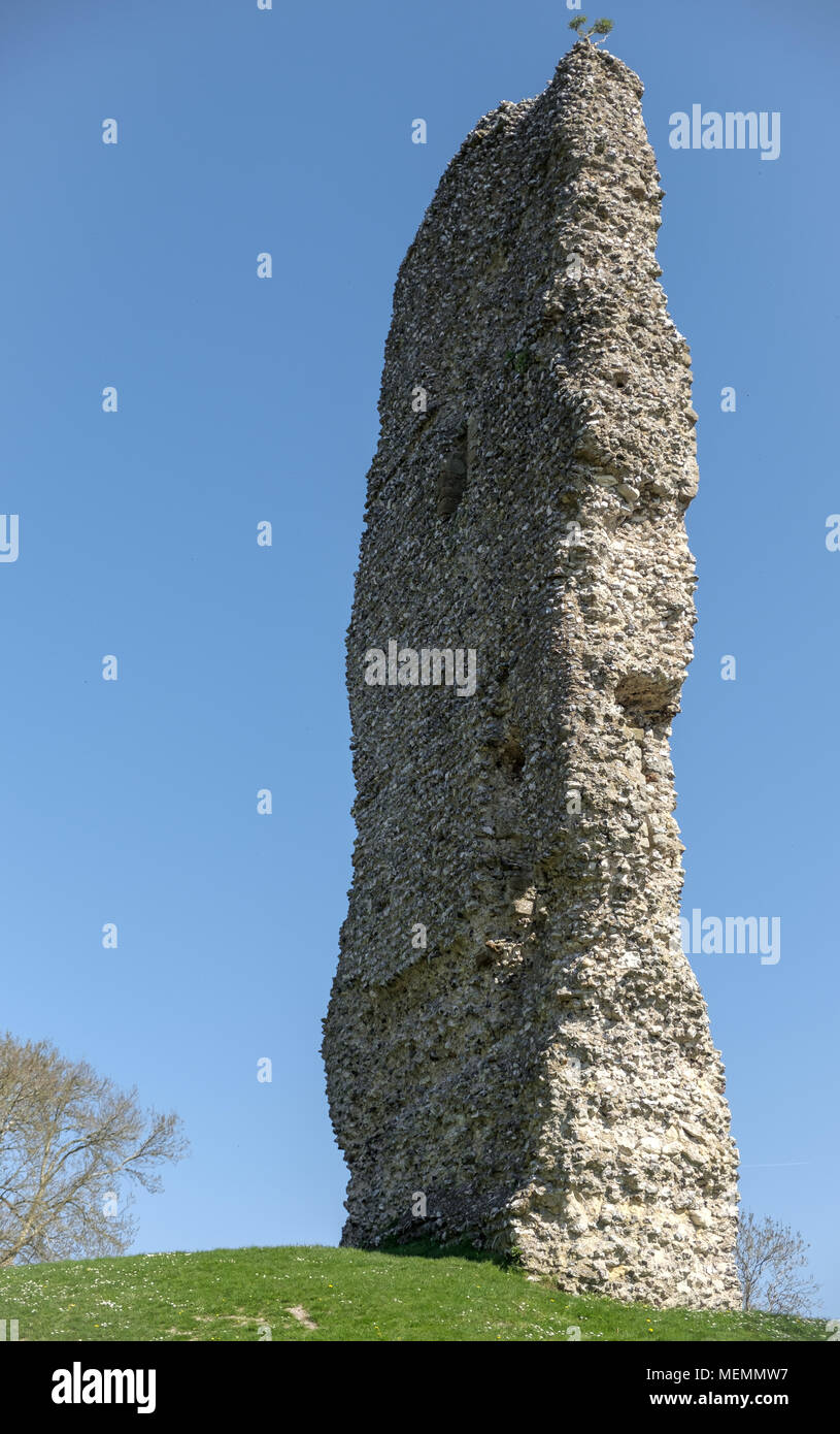 Bramber castle ruins hi-res stock photography and images - Alamy