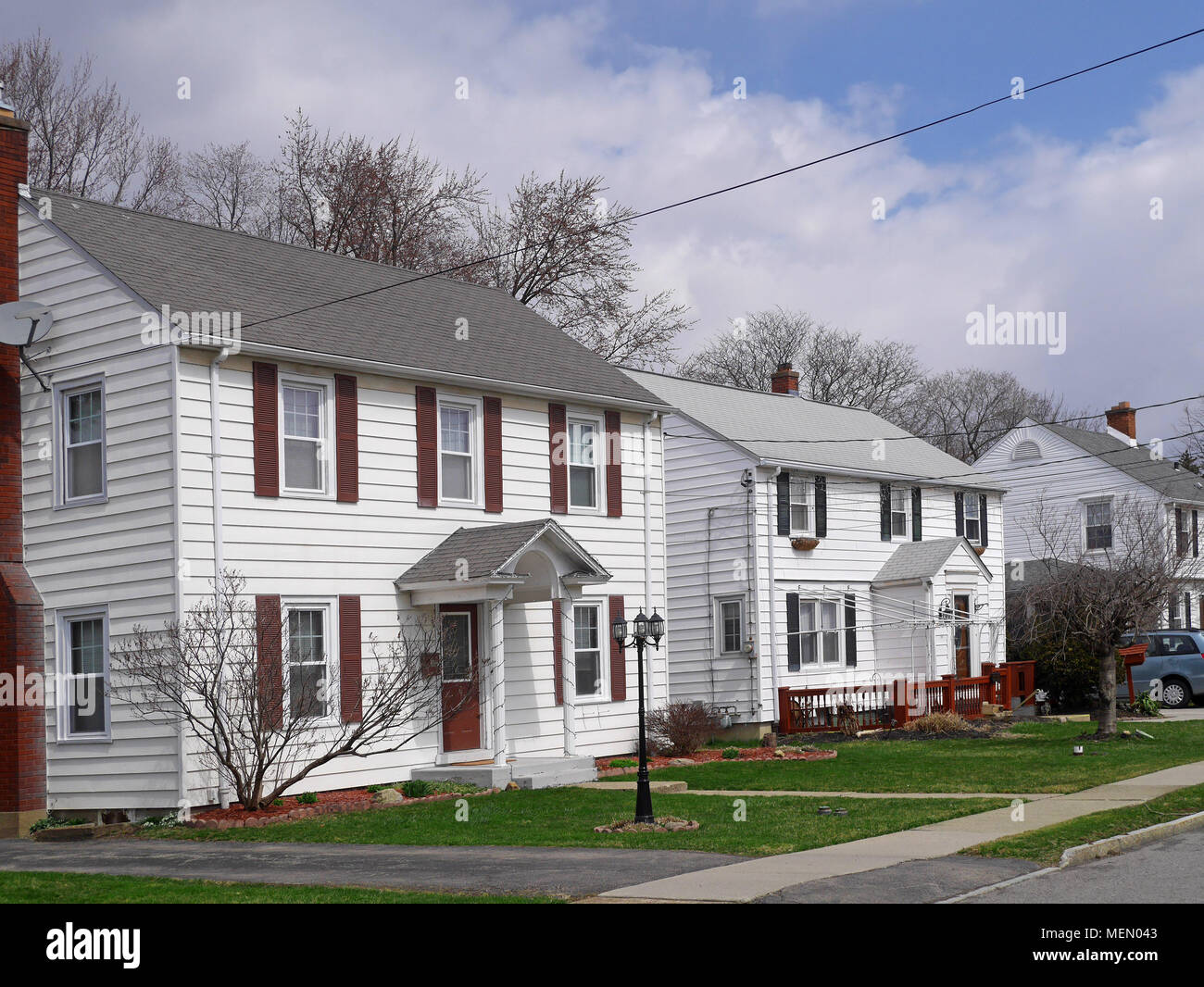 Middle class houses hires stock photography and images Alamy