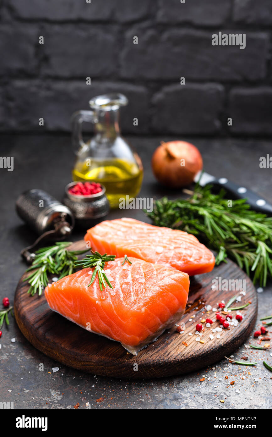 Salmon. Fresh salmon fish. Raw salmon fish fillet Stock Photo - Alamy