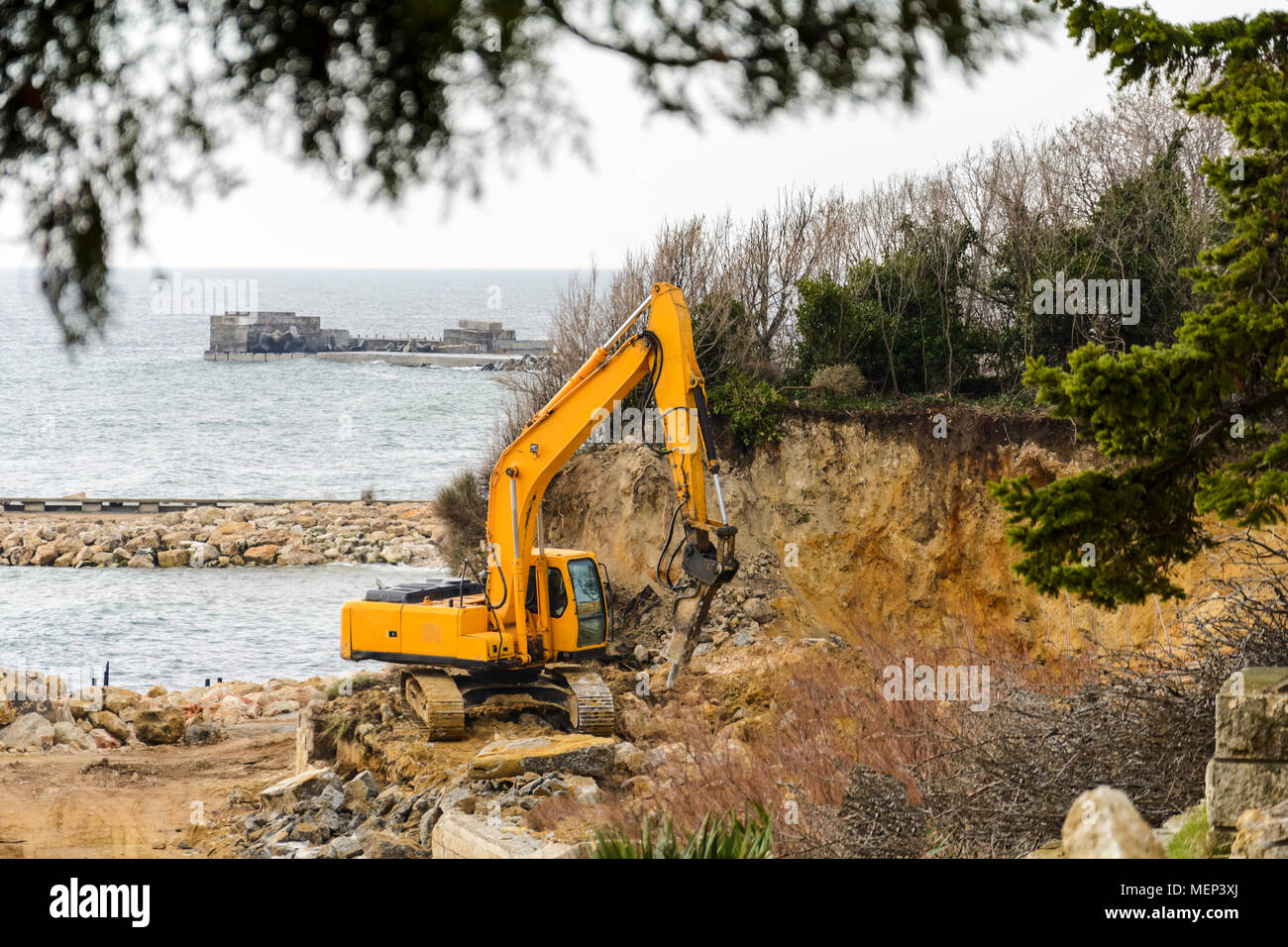 Jackhammer excavator hi-res stock photography and images - Alamy