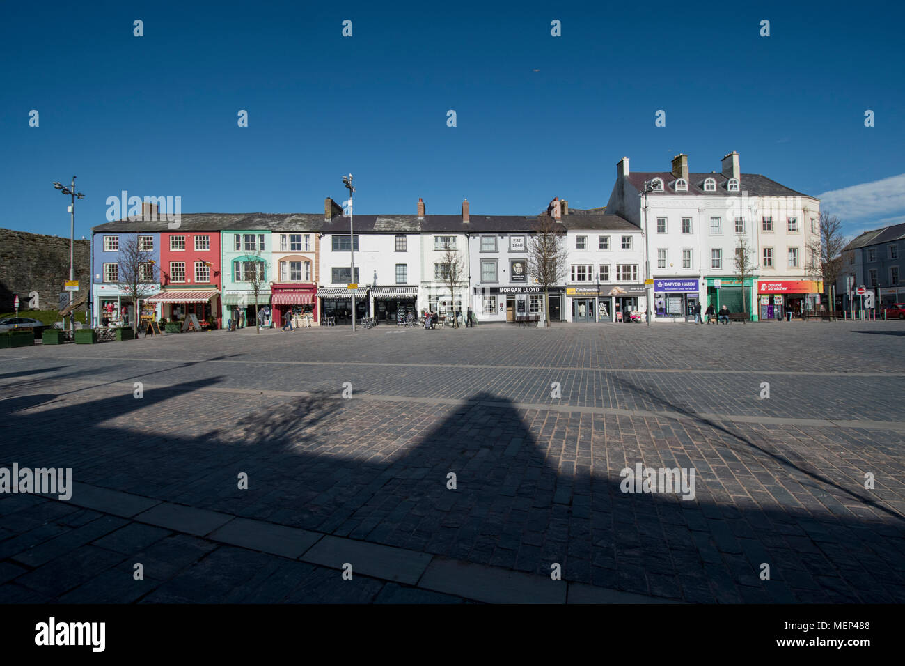 Shops in caernarfon town centre hires stock photography and images Alamy