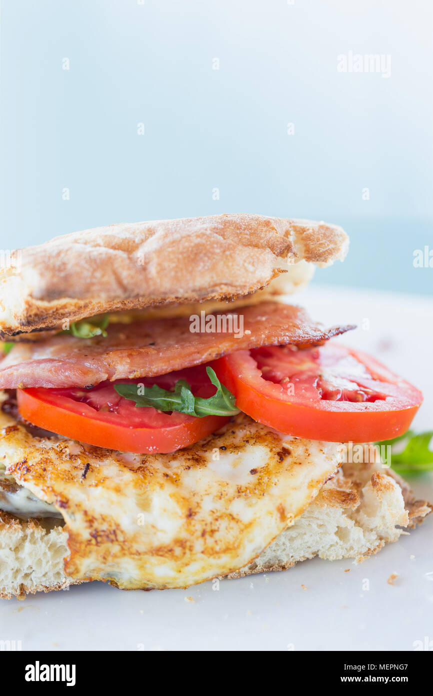 Egg and Bacon Burger Stock Photo - Alamy