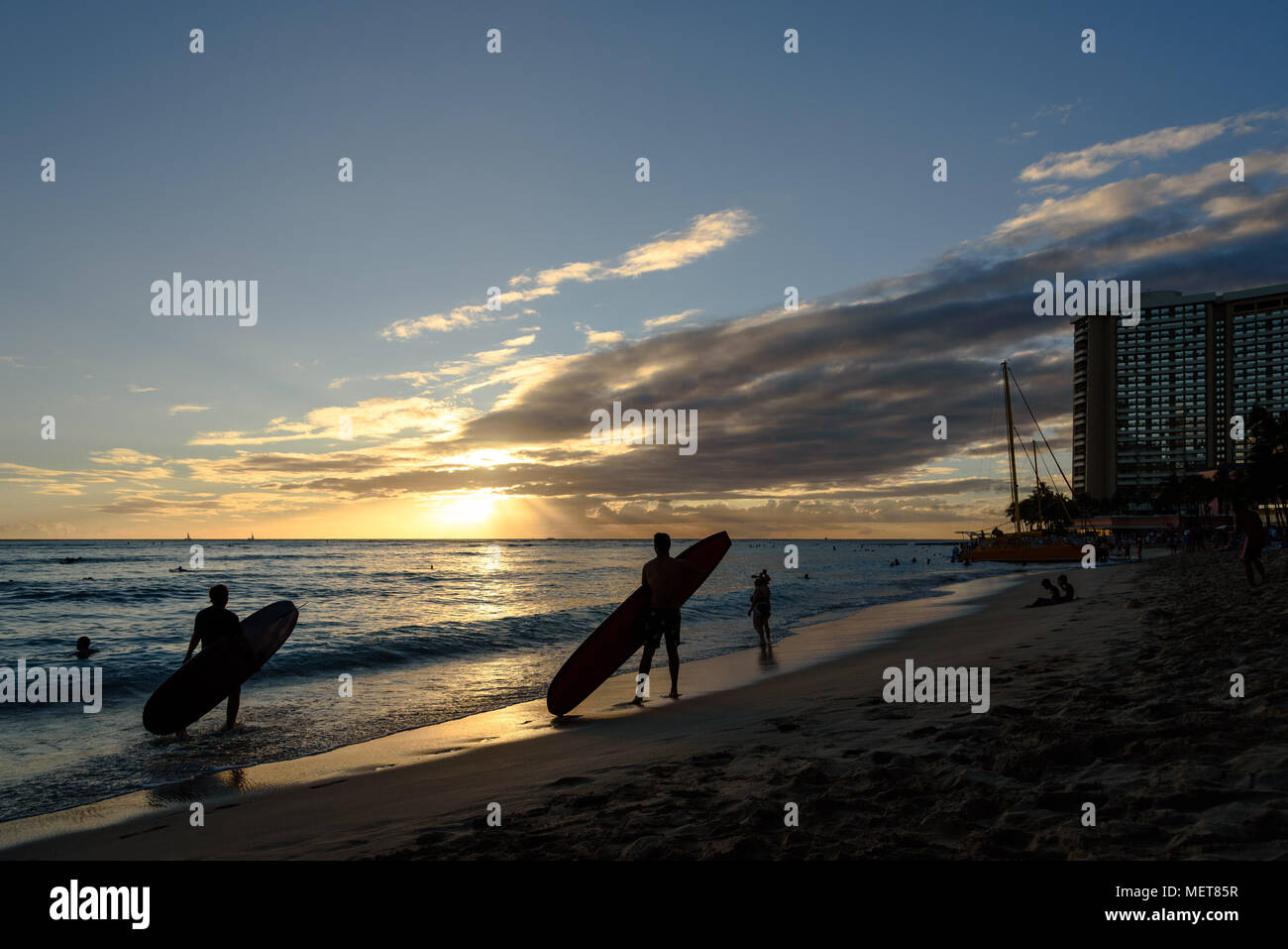Sunset hawaii palm tree hi-res stock photography and images - Alamy