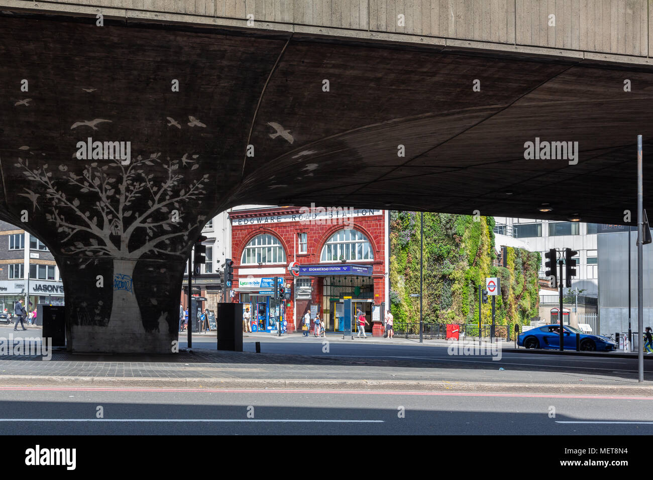 Green Wall, Edgware Road Tube Station, London, UK Stock Photo - Alamy