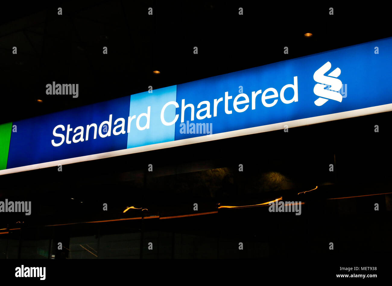 Standard chartered logo hires stock photography and images Alamy