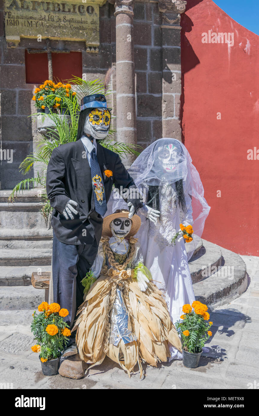 Day Of The Dead Man Women And Child Dummies In A Tuxedo And