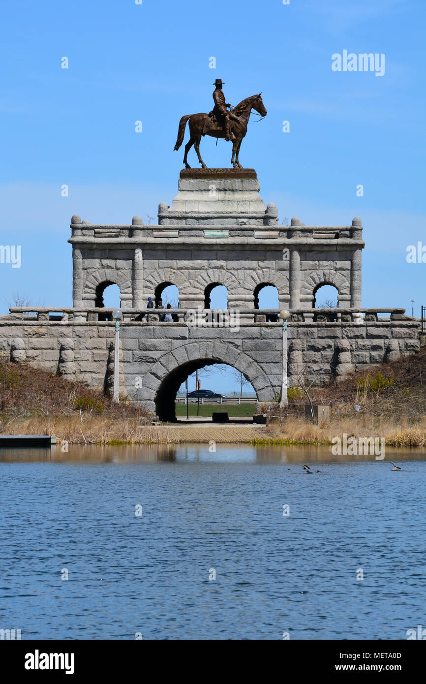 The 1891 General Ulysses S Grant monument seen across the South Pond Nature Walk in Chicago's Lincoln Park neighborhood. Stock Photo