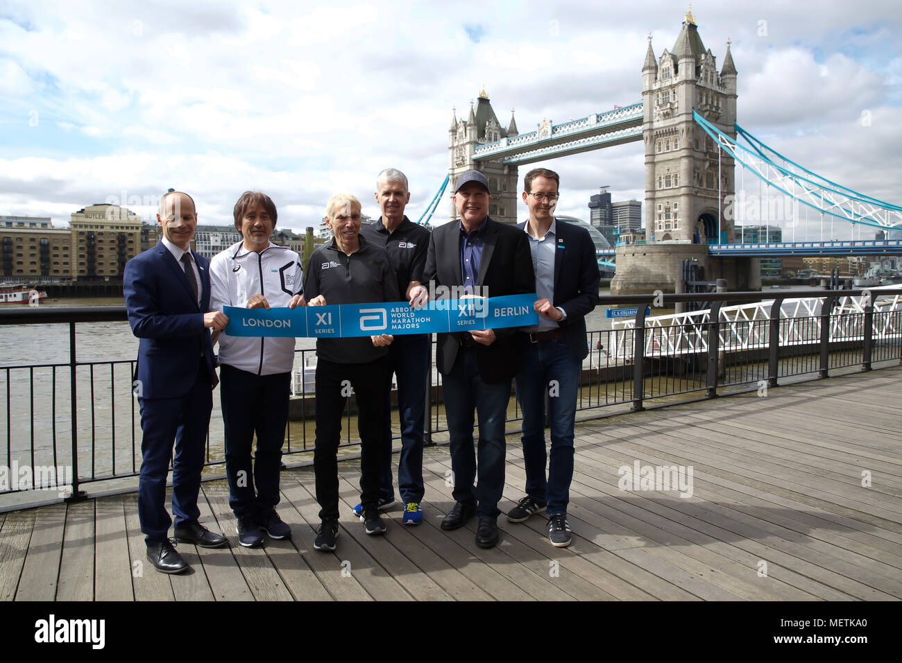 London,UK,23rd April 2018,Abbott World Marathon Majors photocall by Tower Bridge.Credit Keith Larby/Alamy Live News Stock Photo