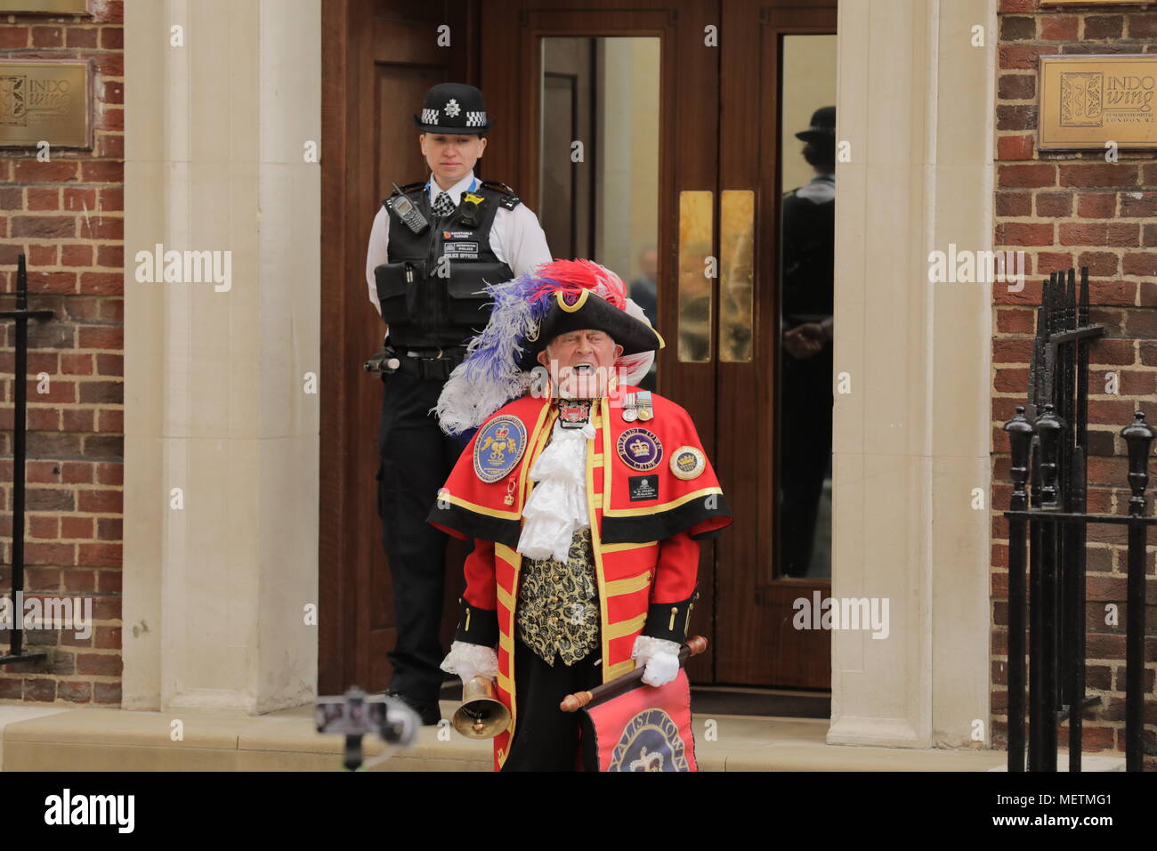 Cambridge town crier hires stock photography and images Alamy