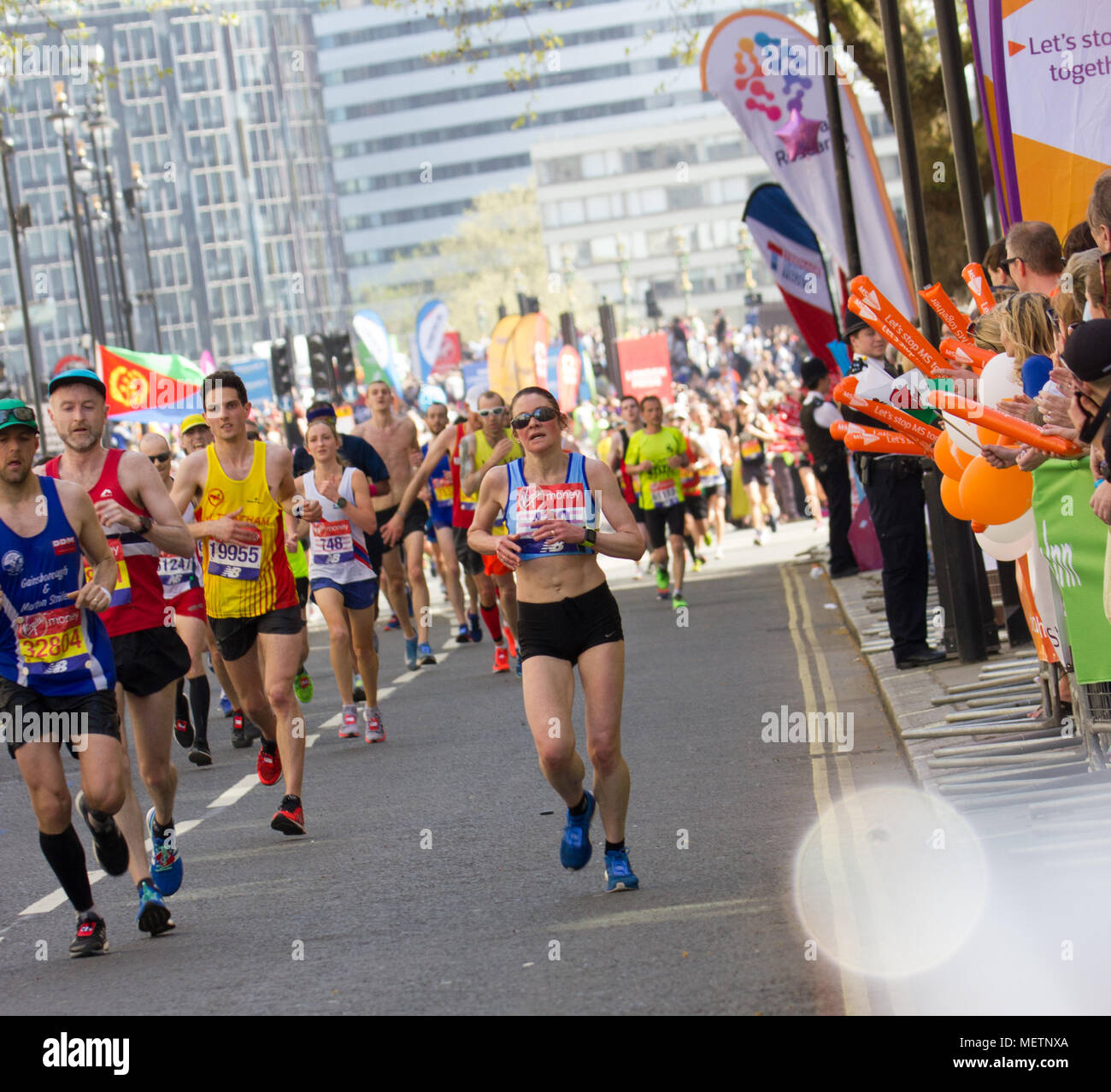 https://c8.alamy.com/comp/METNXA/st-jamess-park-birdcage-walk-londonuk-22nd-april-2018-elite-and-thousands-of-fun-runners-head-towards-buckingham-palace-in-brilliant-spring-sunshine-as-they-enter-the-final-mile-of-the-2018-virgin-london-marathon-several-of-those-taking-part-were-affected-by-the-one-of-the-hottest-marathons-days-on-record-and-needed-the-help-of-other-runners-to-complete-the-final-km-as-they-approached-the-mall-whilst-others-were-treated-by-first-aid-crews-sadly-one-runner-matt-campbell-aged-29-collapsed-after-225-miles-and-died-later-in-hospital-credit-alan-fraser-METNXA.jpg