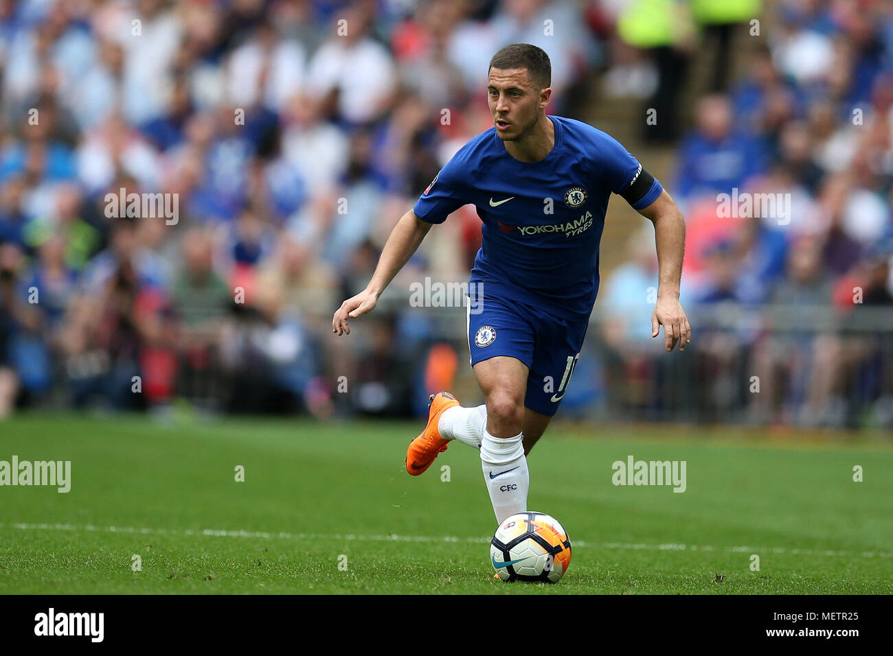 Eden hazard hi-res stock photography and images - Alamy