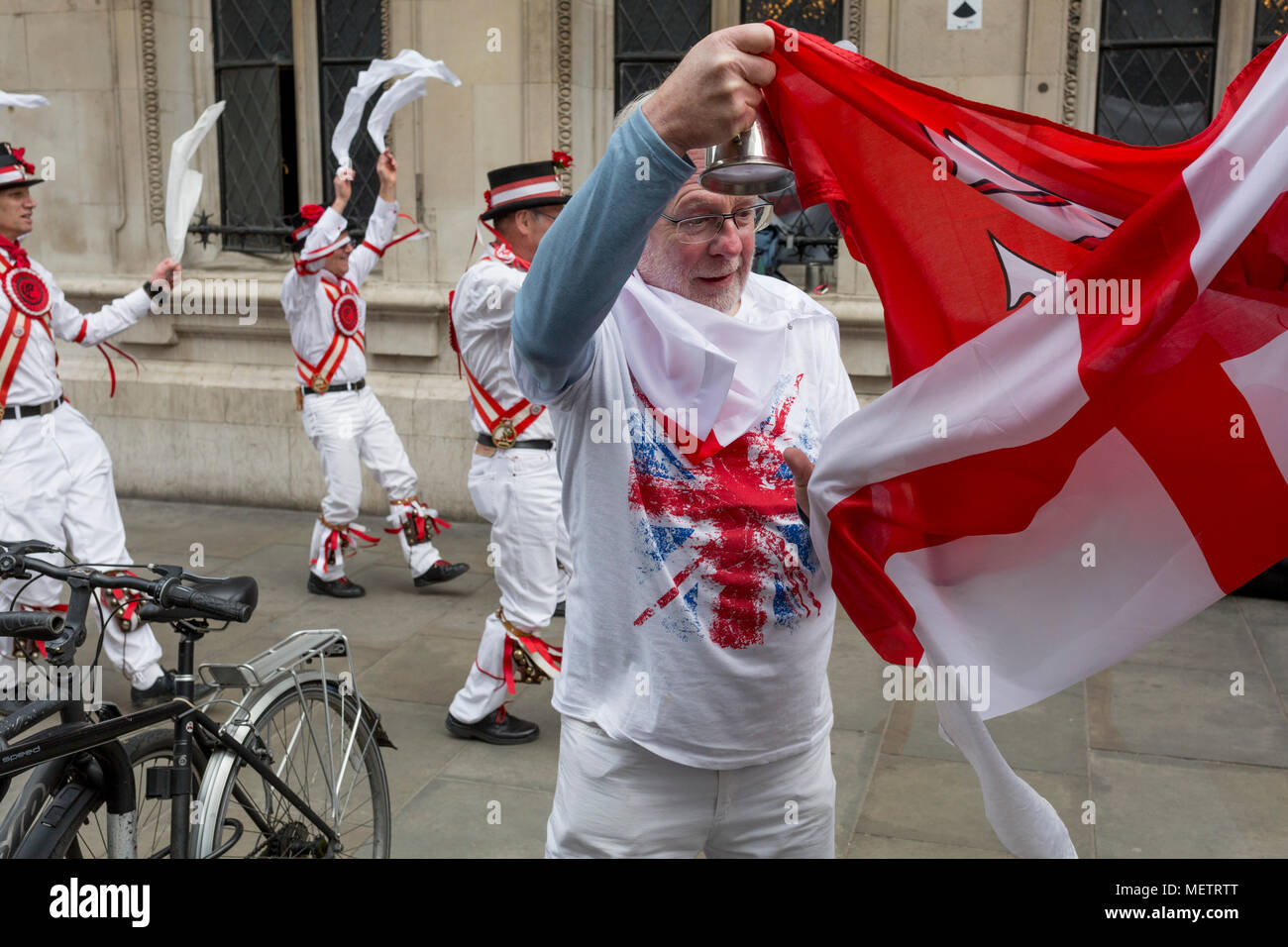 London, UK: 23rd April 2018. Morris Men dance on St George's Day on Liverpool Street in the capital's financial district (aka The Square Mile), on 23rd April, City of London, England. Credit: Richard Baker / Alamy Live News Stock Photo