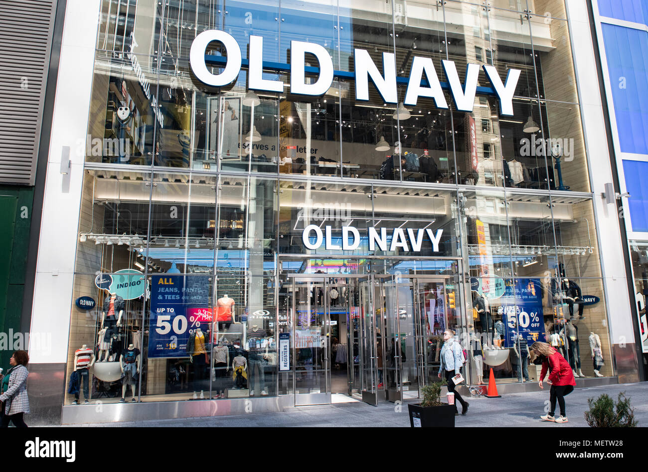 Old Navy  Square One