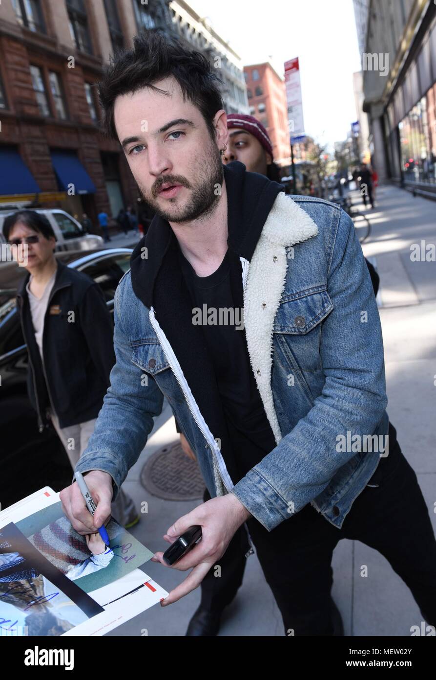 New York, NY, USA. 23rd Apr, 2018. Tom Sturridge, seen at BUILD Seires to promote SWEETBITTER out and about for Celebrity Candids - MON, New York, NY April 23, 2018. Credit: Derek Storm/Everett Collection/Alamy Live News Stock Photo