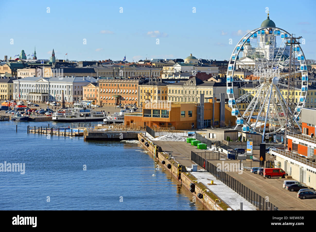View of from sea. Market Square, Lutheran Helsinki Cathedral (Tuomiokirkko), Finnair Sky Wheel (Observation Wheel) Stock Photo