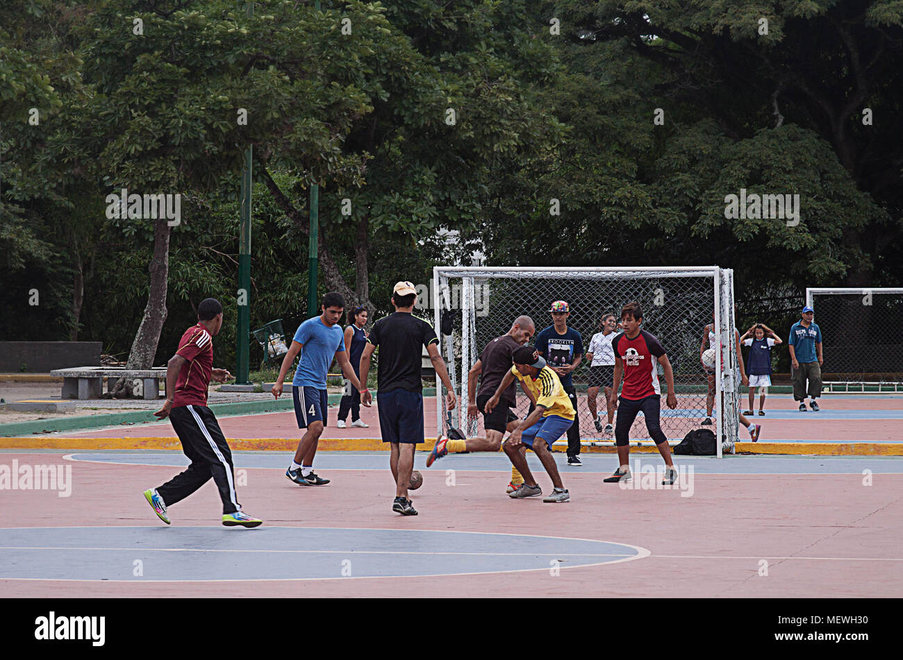 Boys Playing Football In The Park In Caracas Venezuela Stock Photo Alamy boys-playing-football-in-the-park-in-caracas-venezuela-stock-photo-alamy