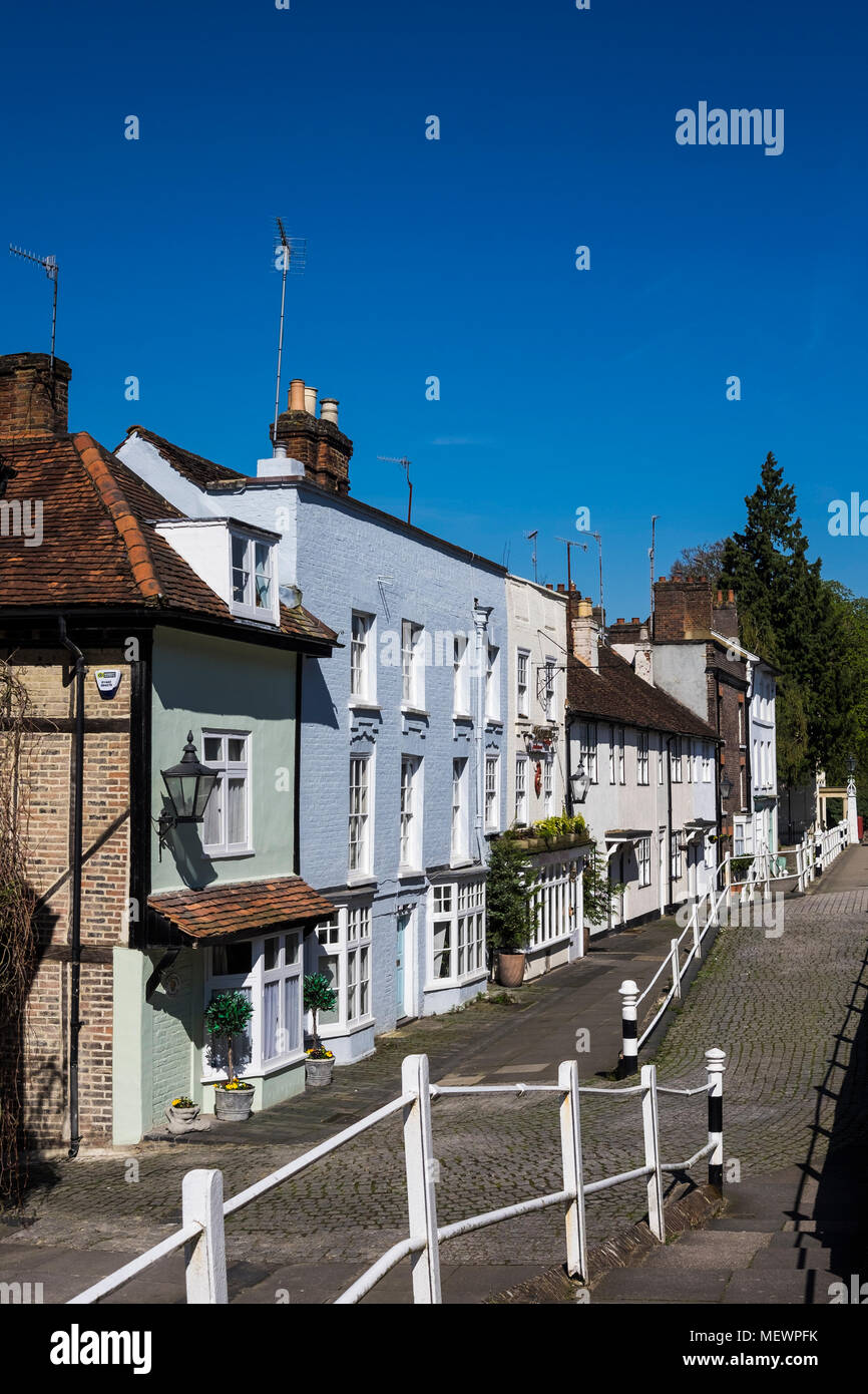 Old town high street hemel hempstead hi-res stock photography and ...