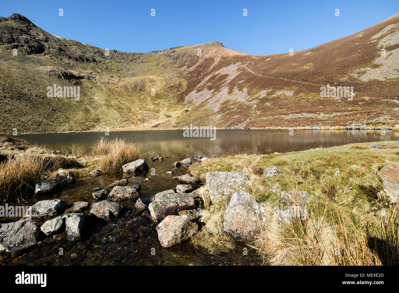 Red Pike from Bleaberry Tarn on a Hot Sunny Day, Buttermere, Lake District, Cumbria, UK Stock Photo