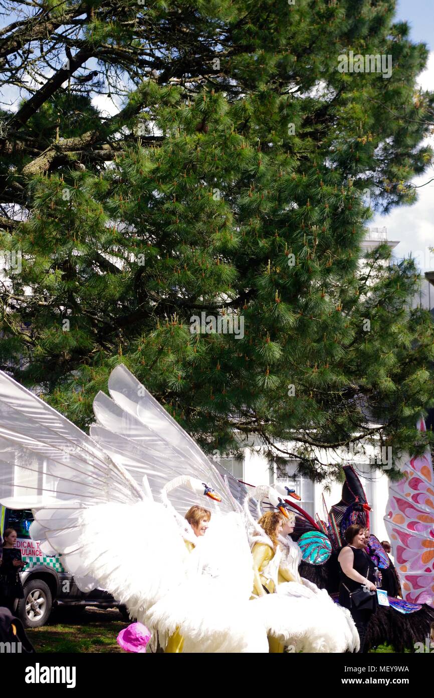 Kinematic Swan Puppet Procession in Rougemont Gardens for ramm’s